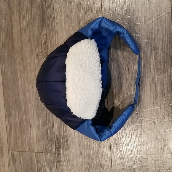 There Abouts Boys sz M/L Winter Hat w/velcro under the chin straps used cond. - Picture 3 of 9